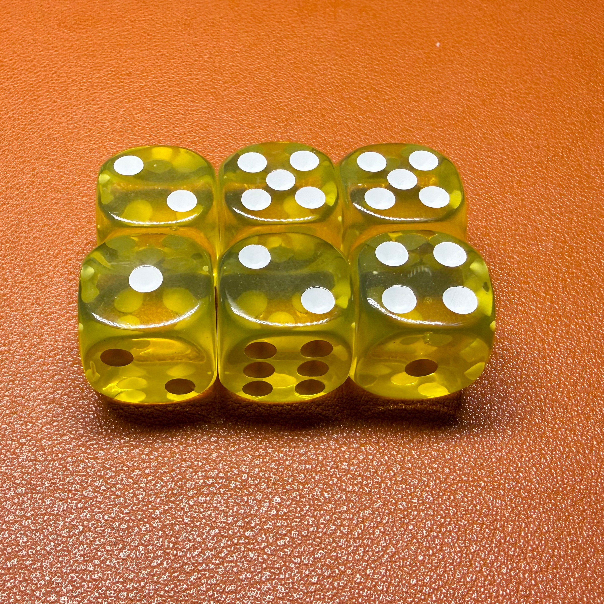 🧪 „Alchemisten-Elixier“ – 6er-W6 Würfel-Fläschchen