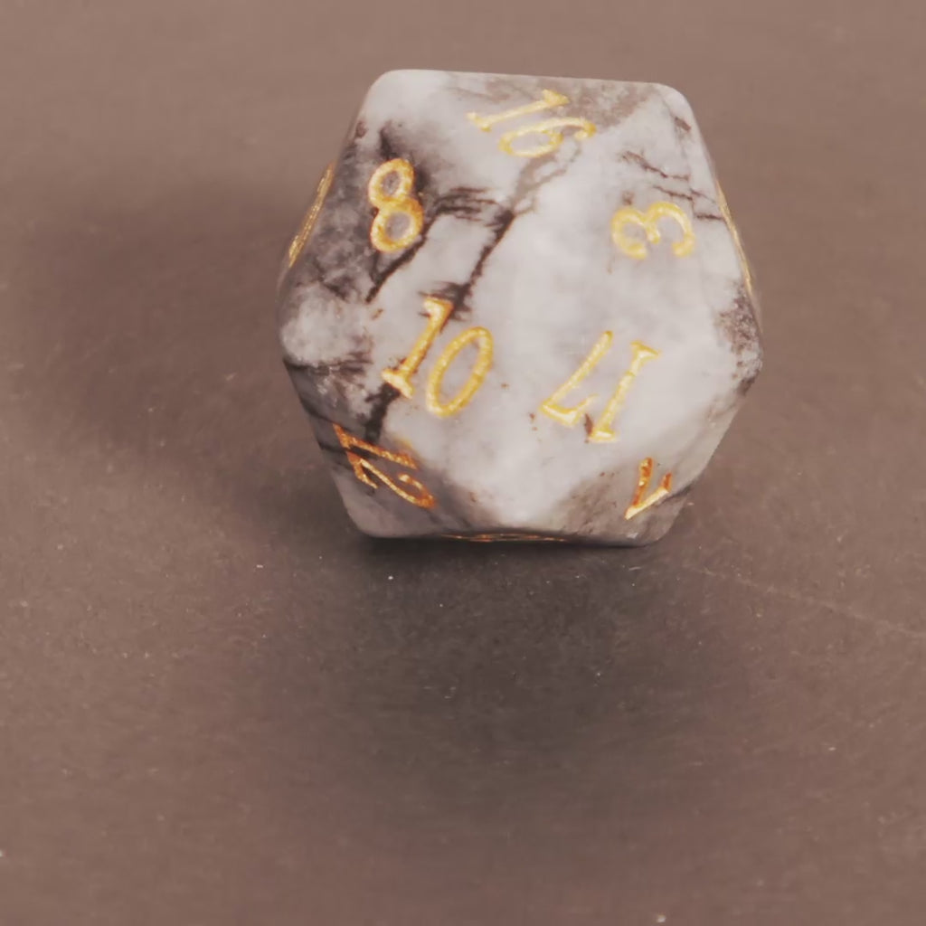 Rollcraft "Deep Mine Relic" - Naturstein Würfel-Set (Schwarzer Netzstein)