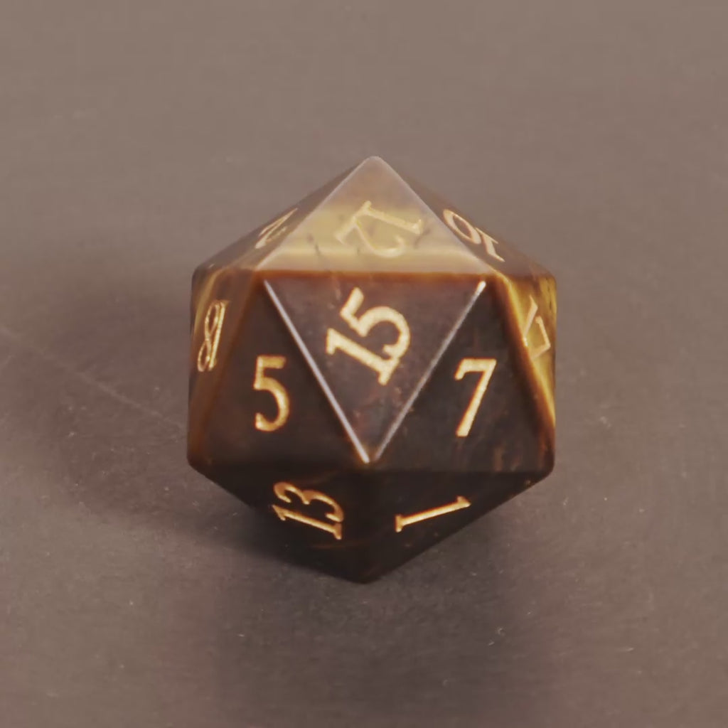 Rollcraft "Eye of the Behemoth" - Naturstein Würfel-Set (Tigerauge)